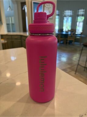 Lululemon Back to Life Sports Water Bottle - 32 oz. Hot Pink
